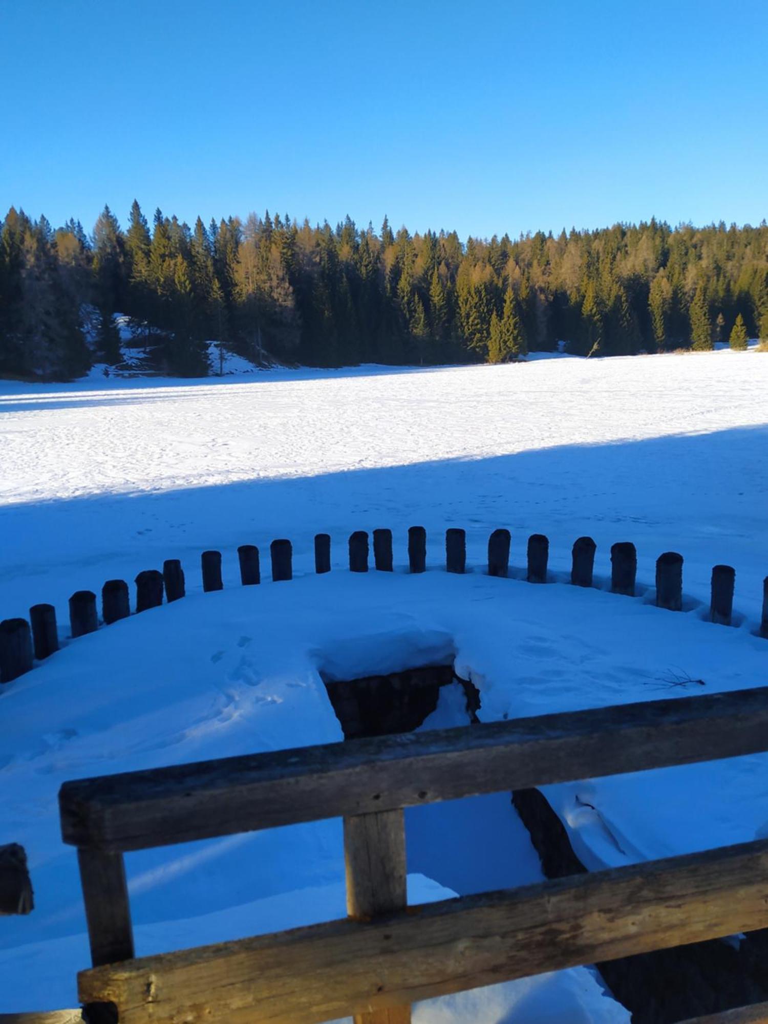 Casa Zucol Lägenhet Sarnonico Exteriör bild