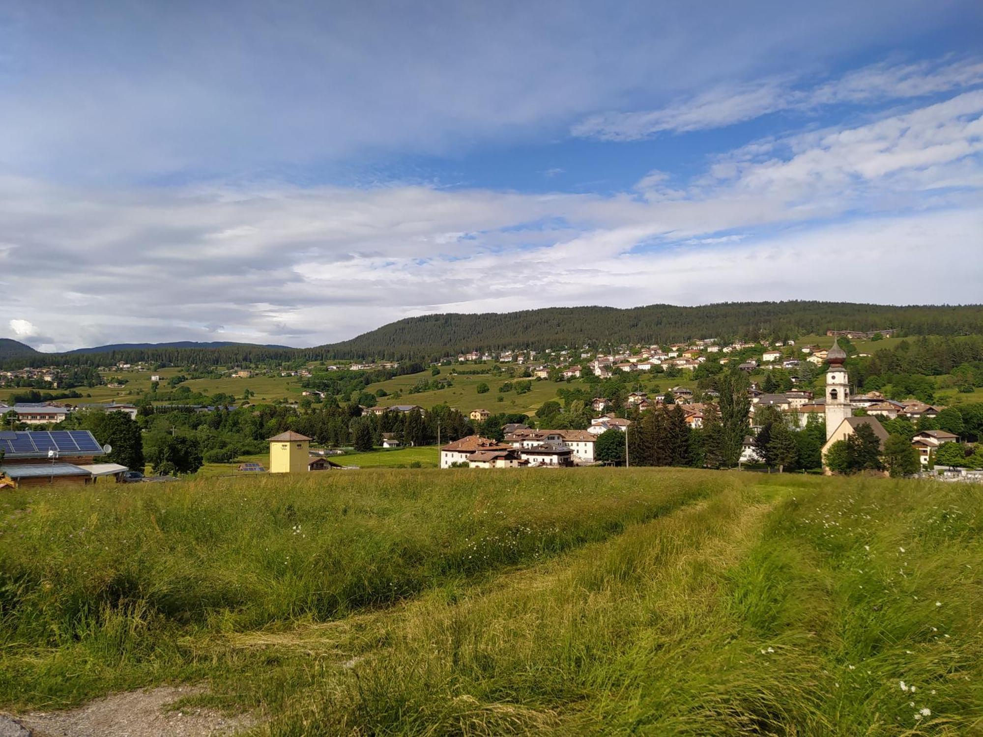 Casa Zucol Lägenhet Sarnonico Exteriör bild